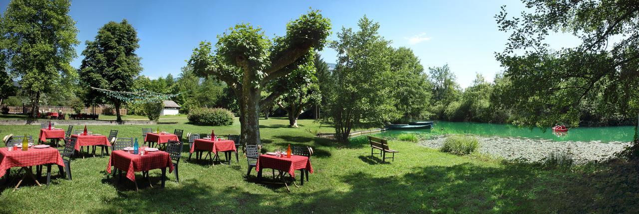 Cabanes D'Aiguebelette Saint-Alban-de-Montbel Exterior foto